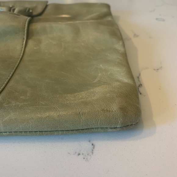 HOBO CLUTCH - Picture 11 of 15